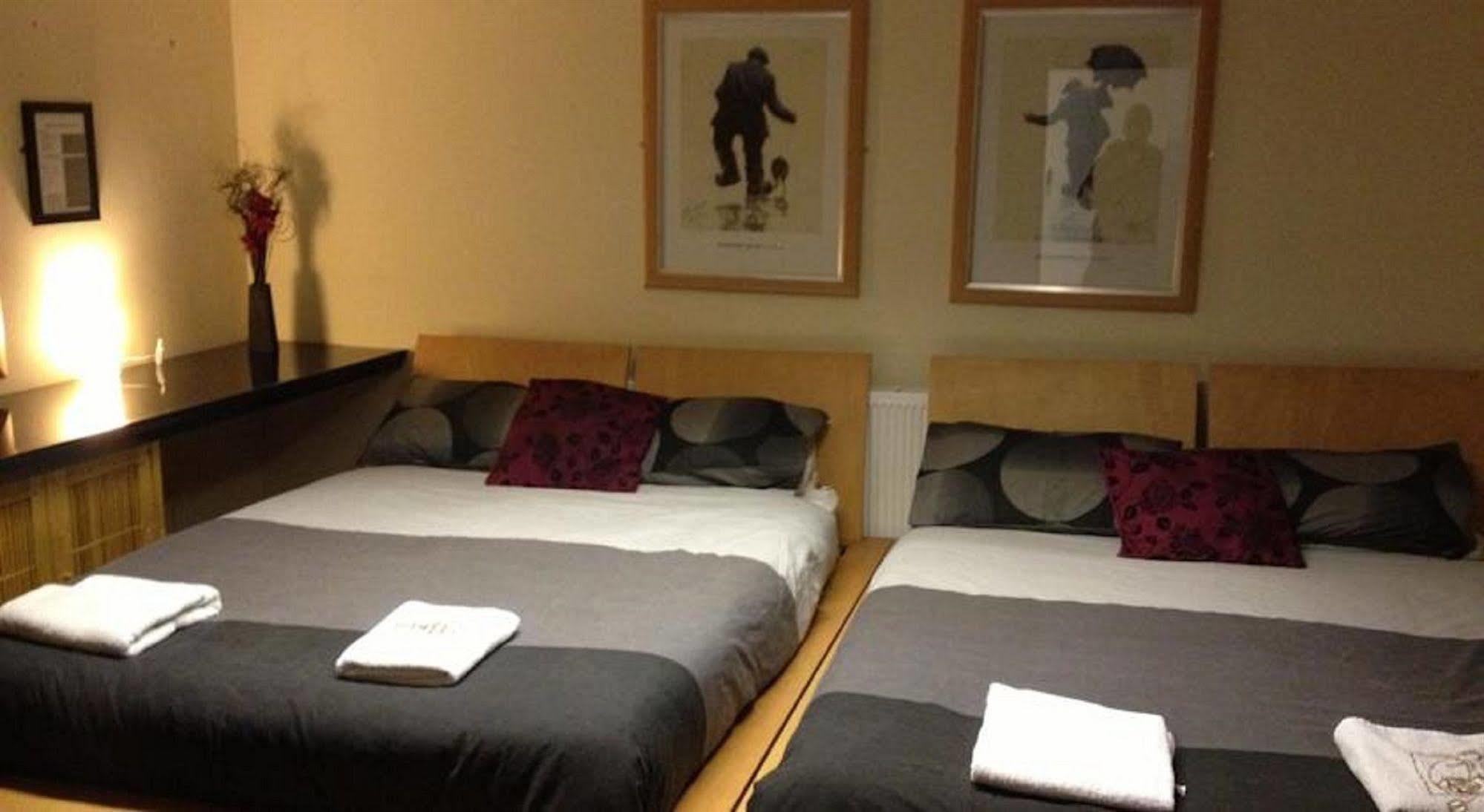 The Kingscliffe Guesthouse Manchester Extérieur photo